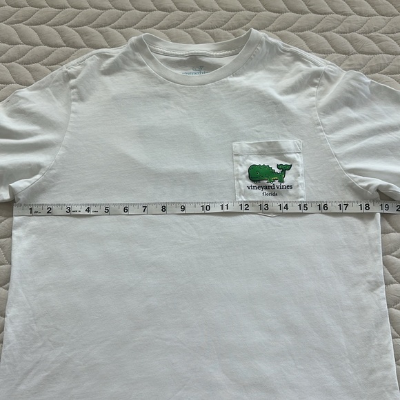Vineyard vines size XL - Picture 3 of 6